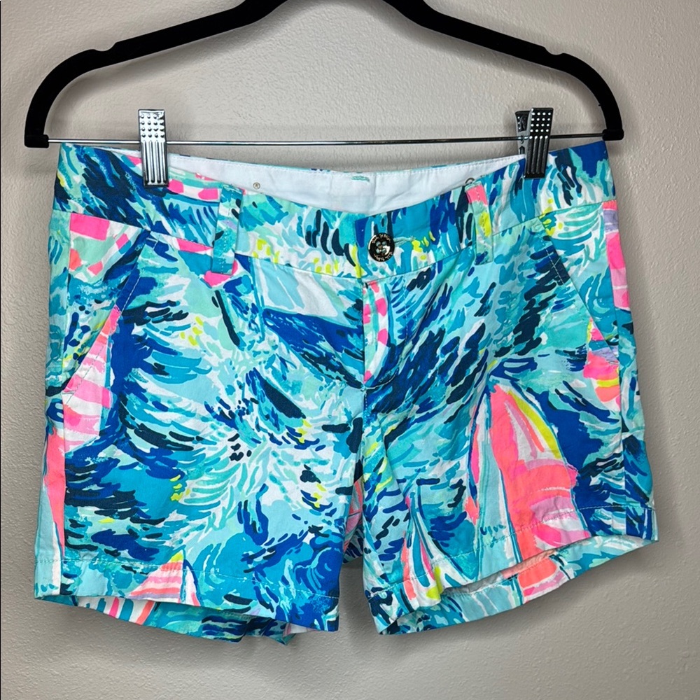 Lilly Pulitzer Bermuda‎ Shorts Blue and Pink Tropical Print